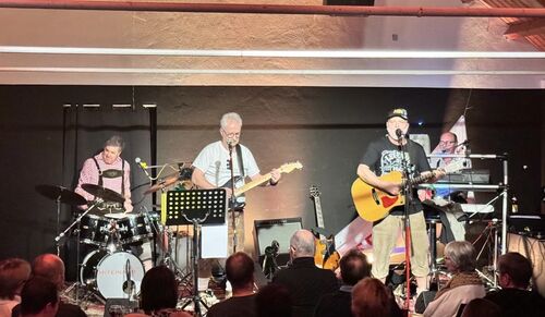 „Best of Bavaria- & Austropop“ bei der Musiknacht in Heidenheim (Stadtbibliothek)