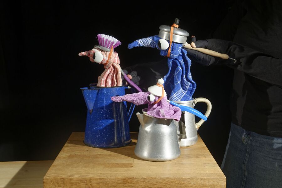 figurentheater-hattenkoffer-als-der-kleine-koriander-kam